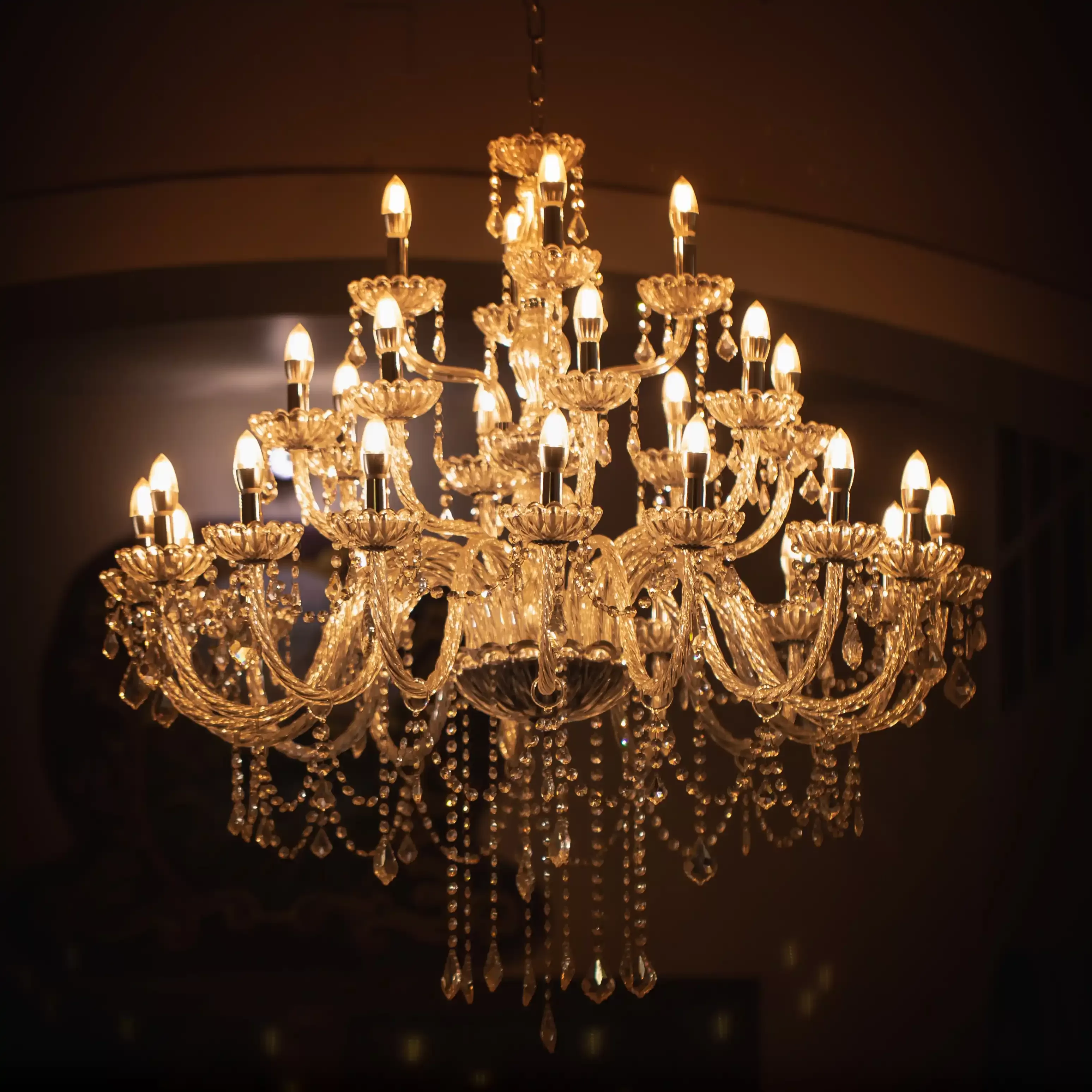 Dim light hanging chandelier